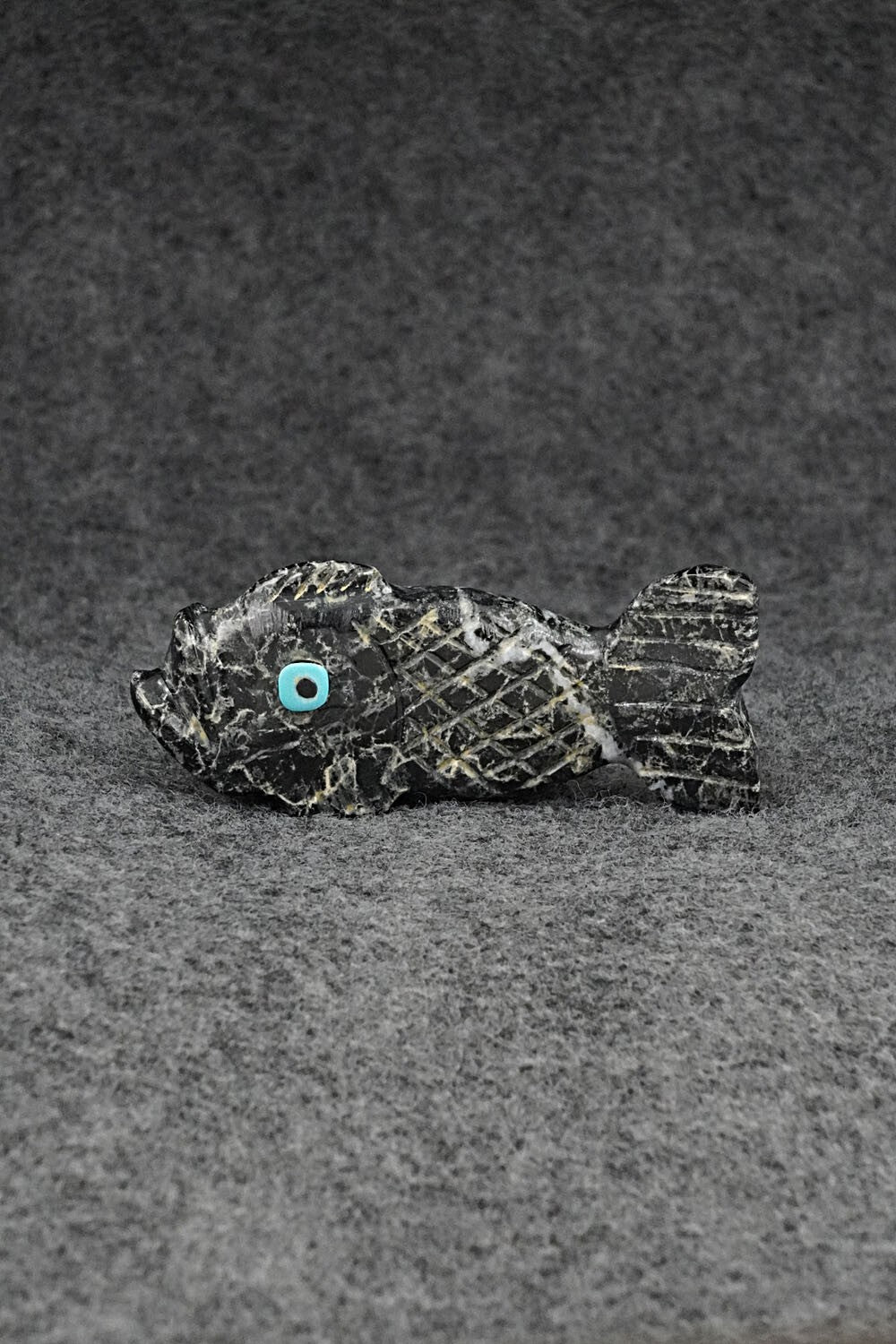 Fish Zuni Fetish Carving - Danette Laate