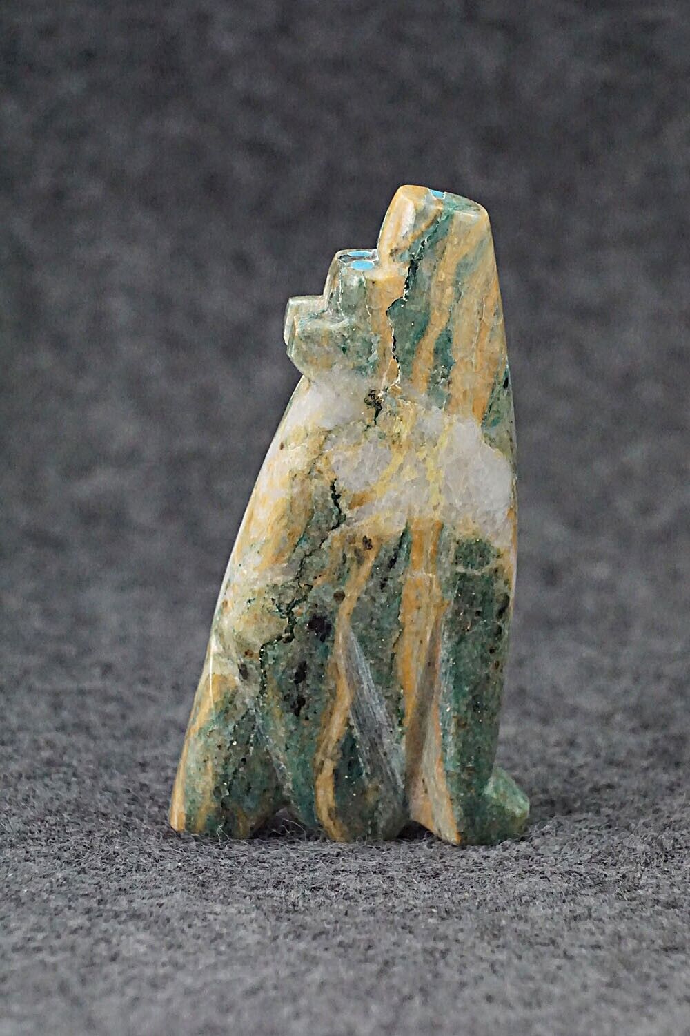 Wolf Zuni Fetish Carving - Bernard Laiwakete