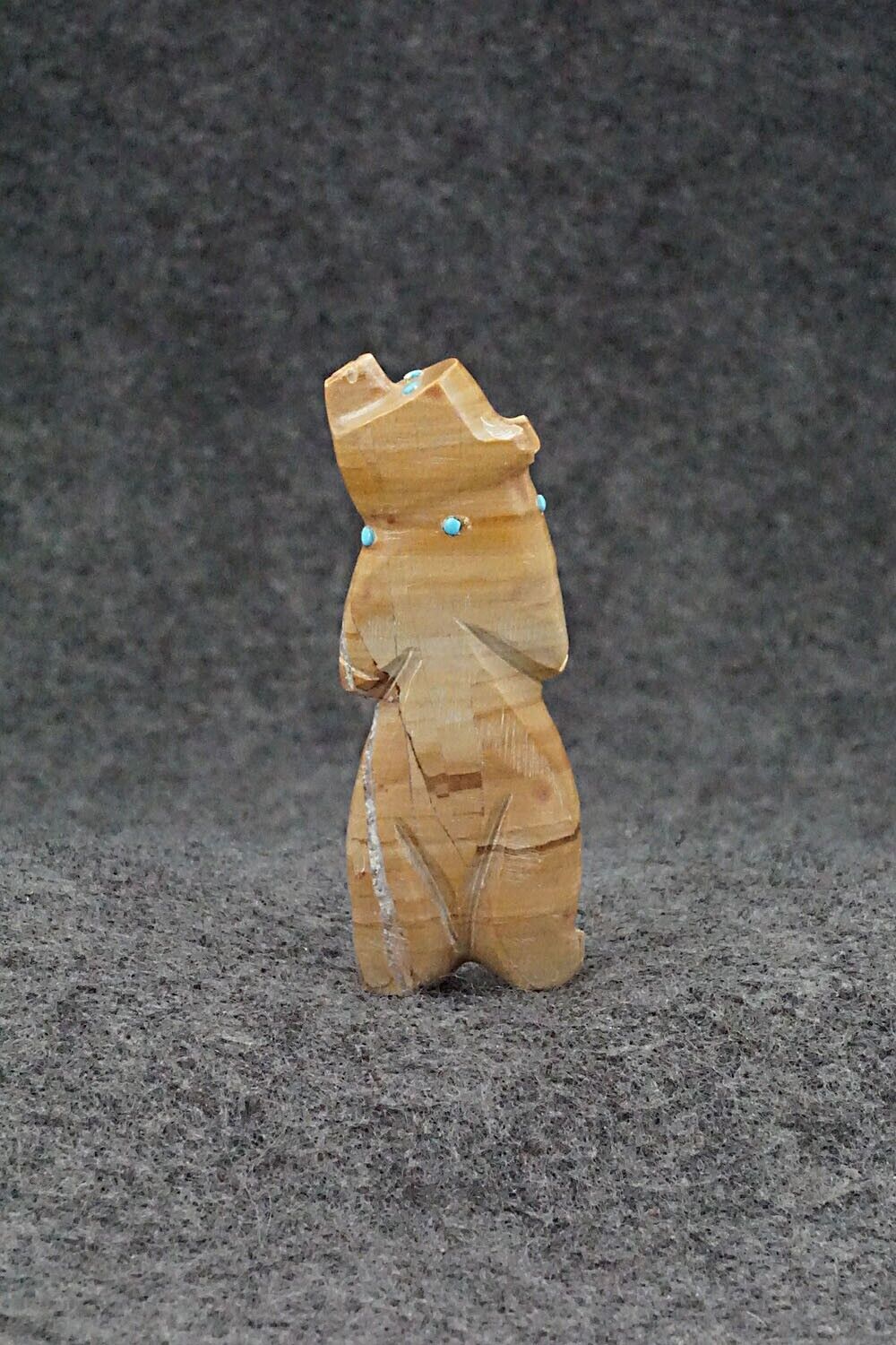 Bear Zuni Fetish Carving - Danette Laate