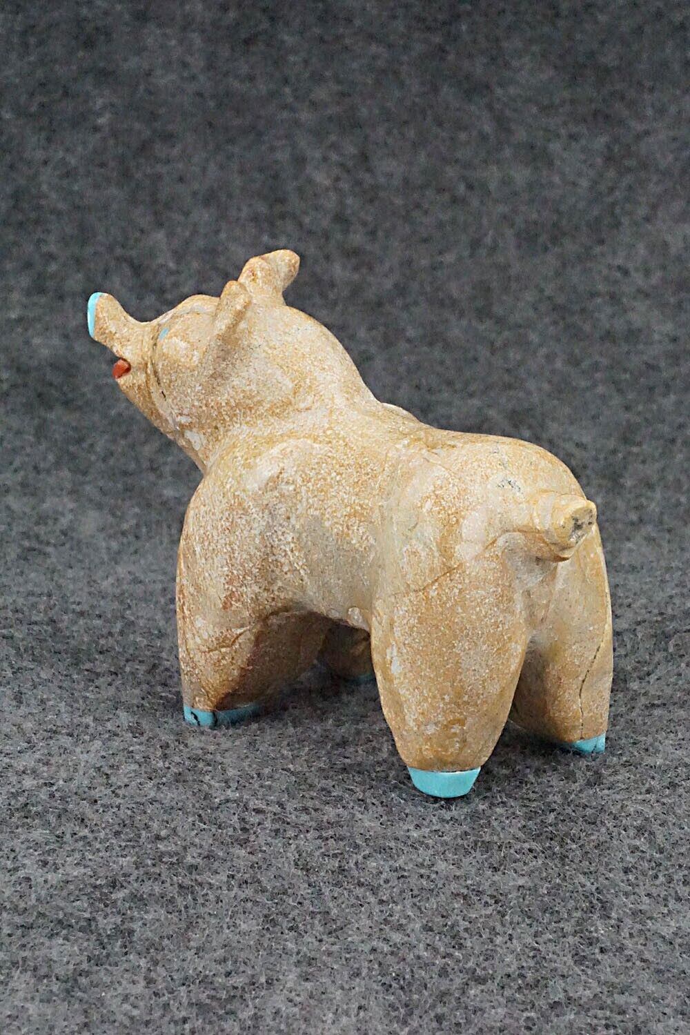 Pig Zuni Fetish Carving - Freddie Leekya