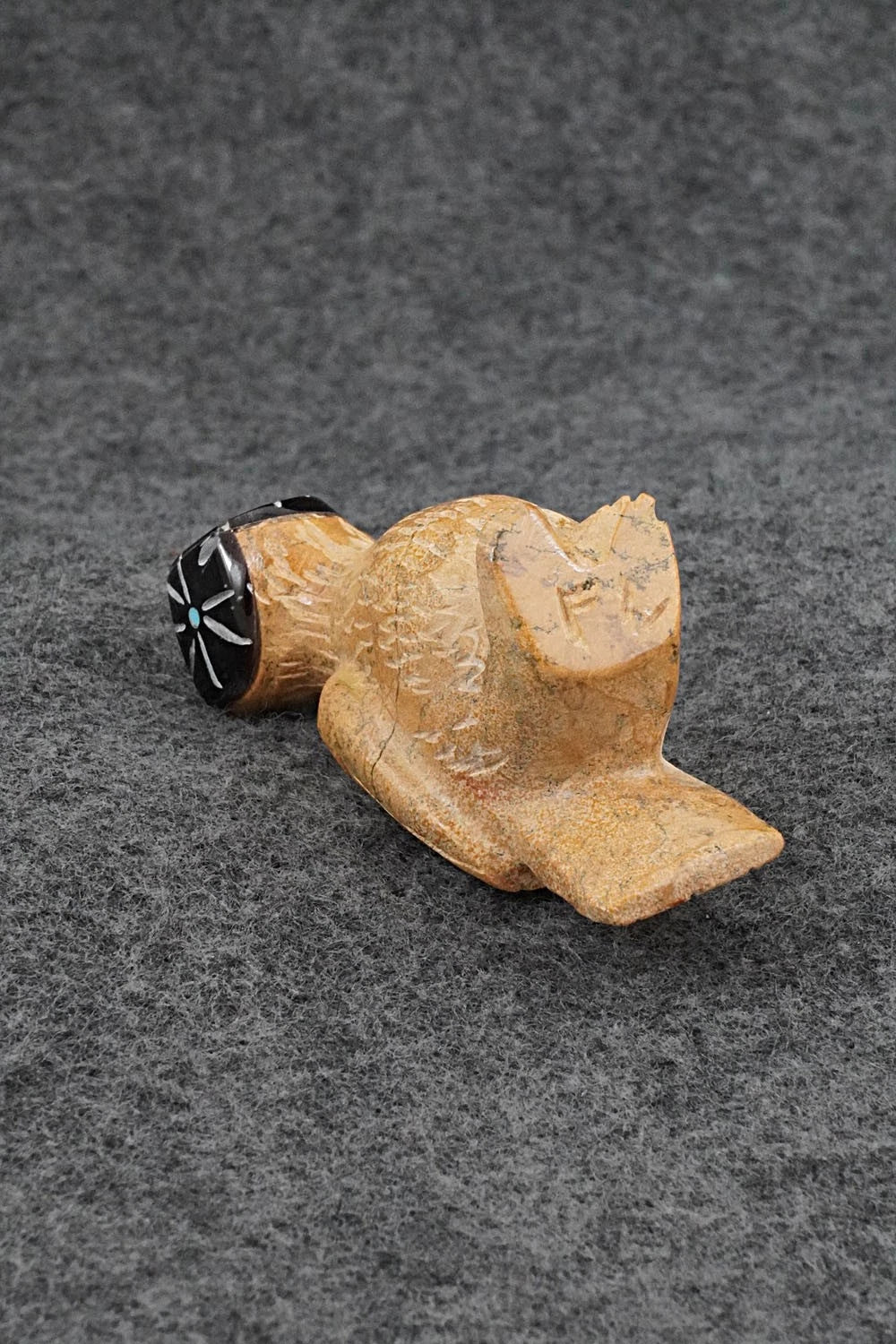 Owl Zuni Fetish Carving - Freddie Leekya