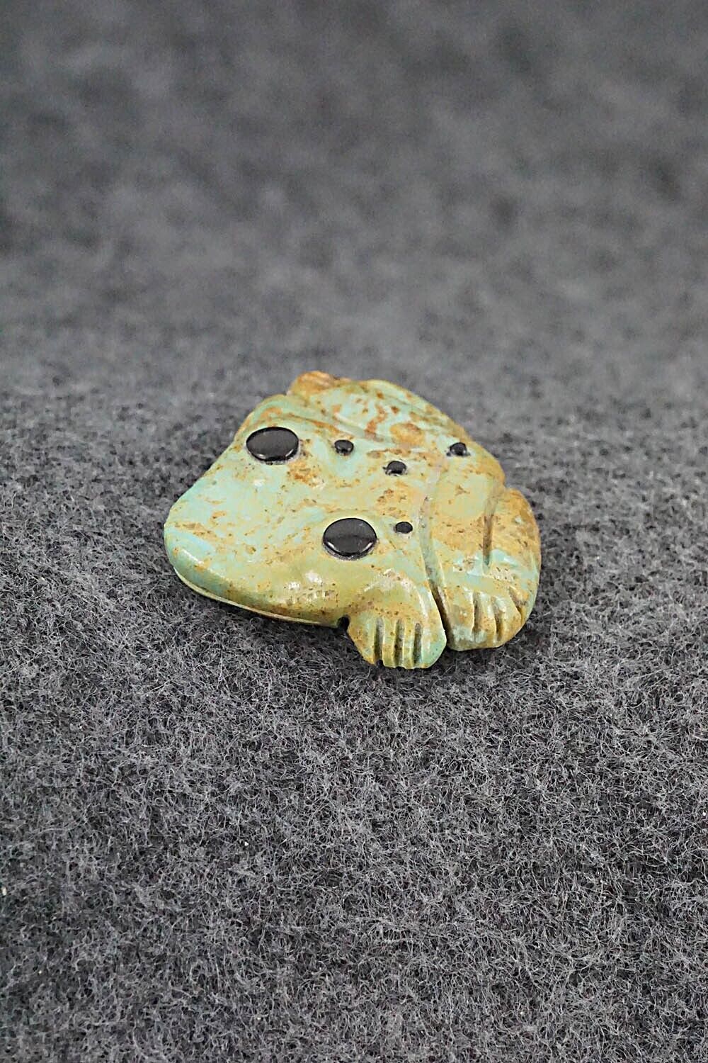 Frog Zuni Fetish Carving - Reynold Lunasee