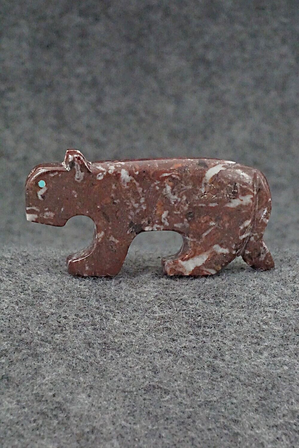 Mountain Lion Zuni Fetish Carving - Bryan Laiwakete