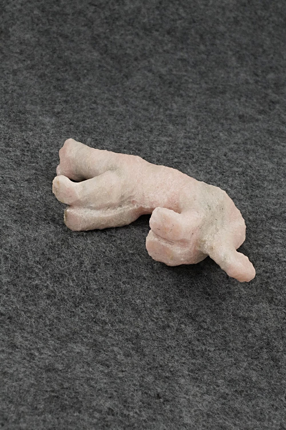 Mountain Lion Zuni Fetish Carving - Fenton Luna