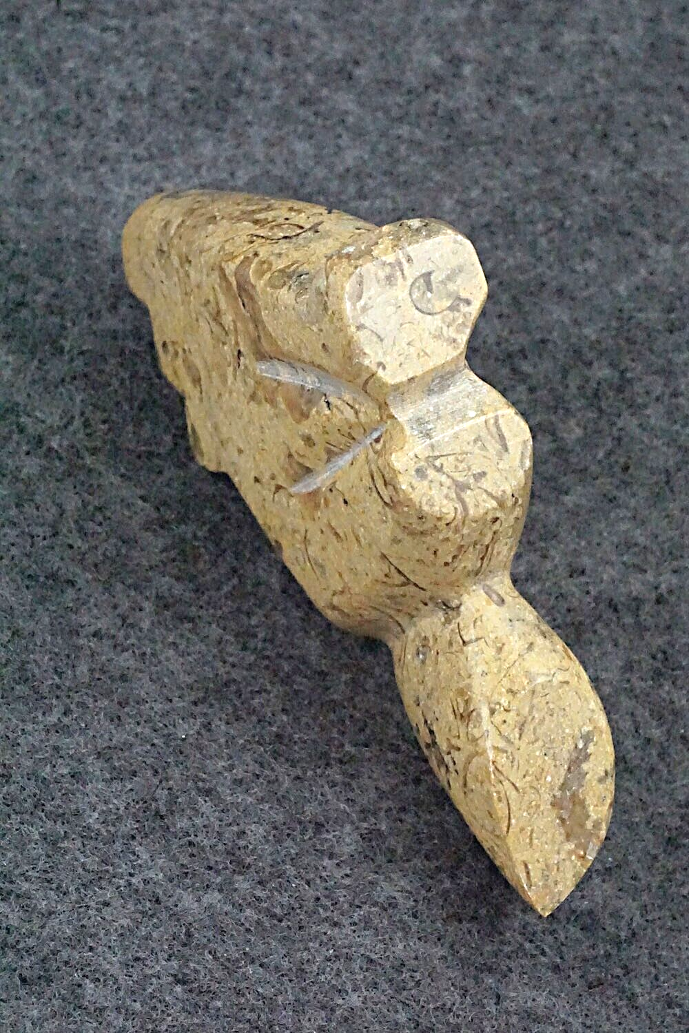 Wolf Zuni Fetish Carving - Bernard Laiwakete