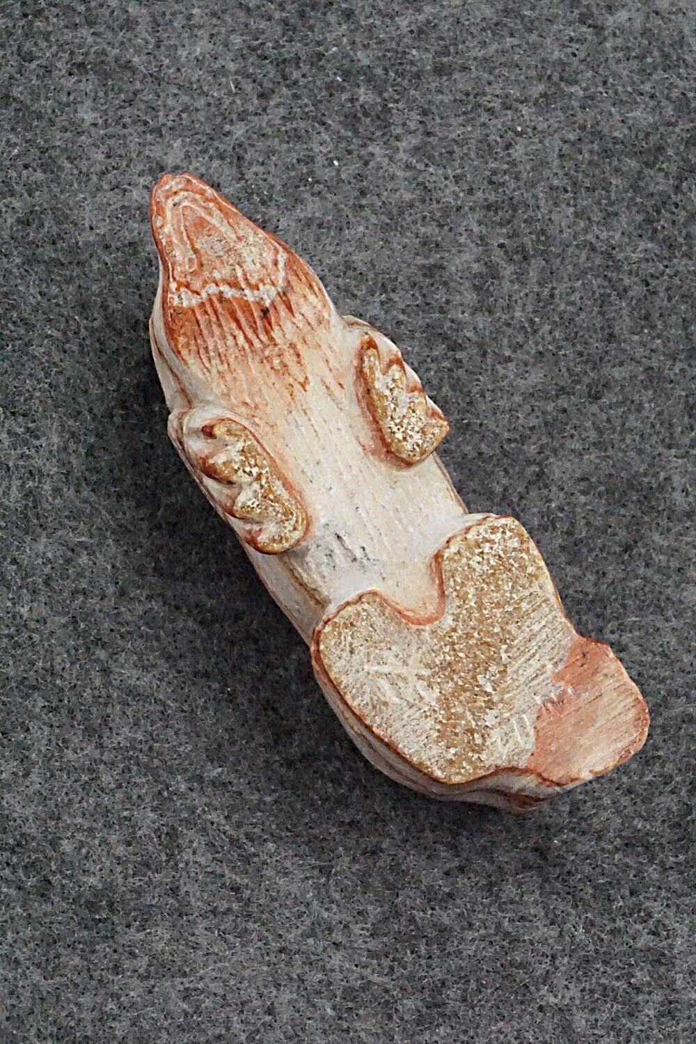 Mole Zuni Fetish Carving - Derrick Kaamasee