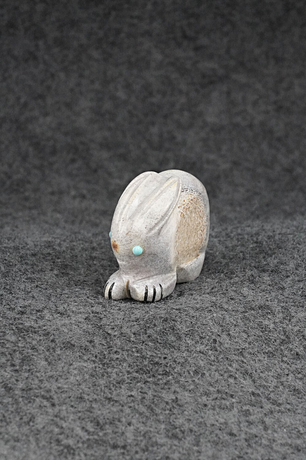 Rabbit Zuni Fetish Carving - Claudia Peina