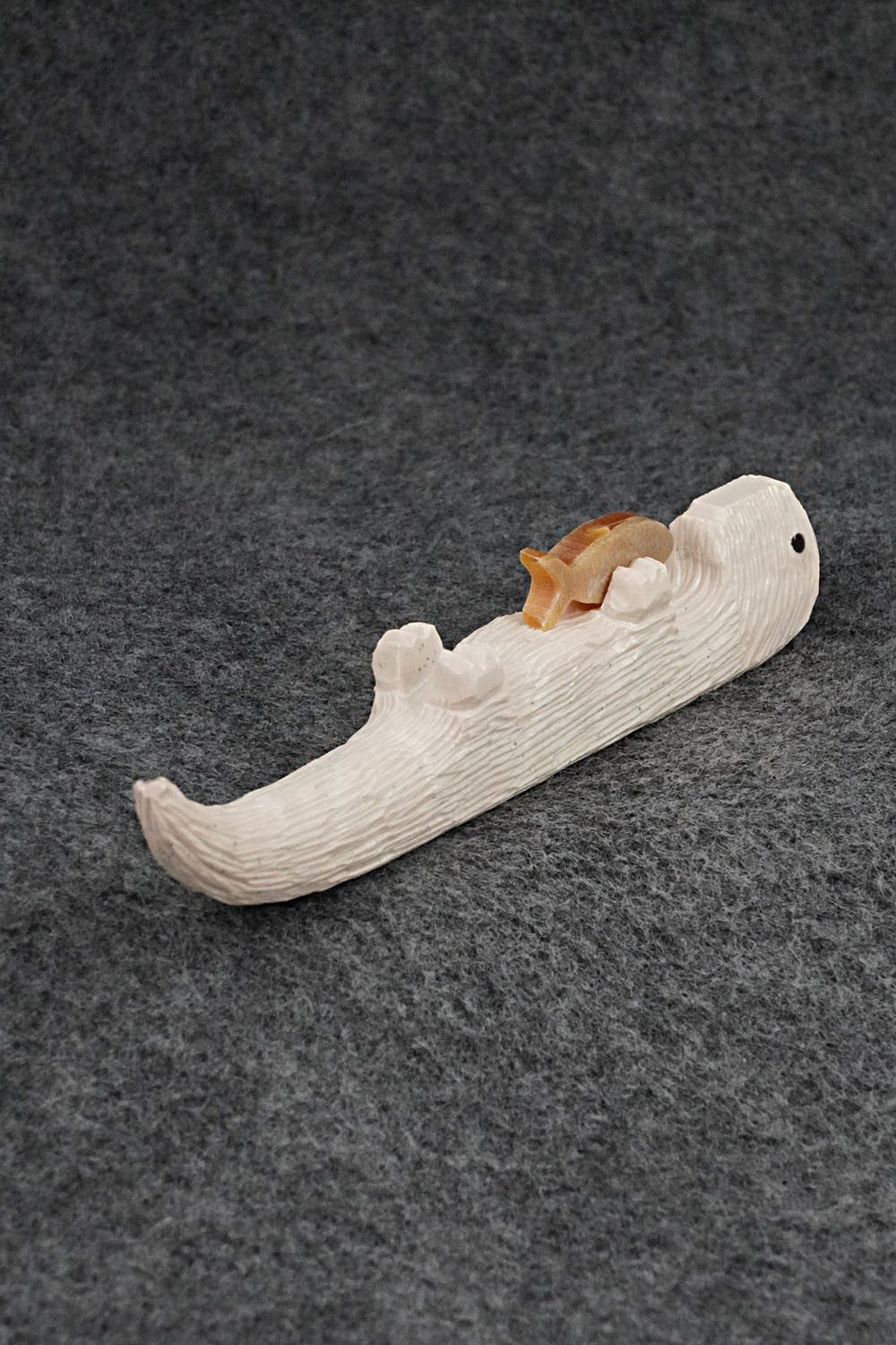 Otter Zuni Fetish Carving - Jesus Espino