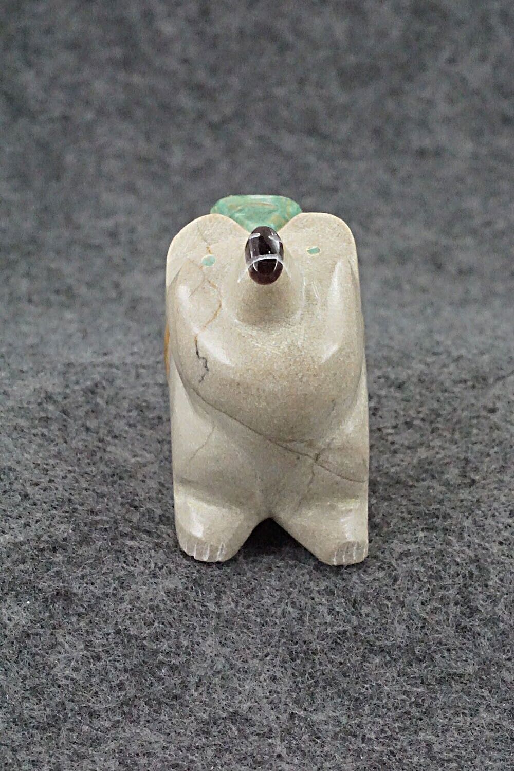 Bear Zuni Fetish Carving - Lyndric Leekya