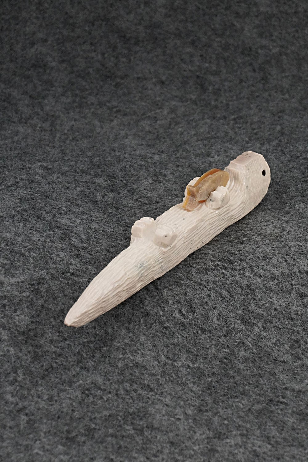 Otter Zuni Fetish Carving - Jesus Espino