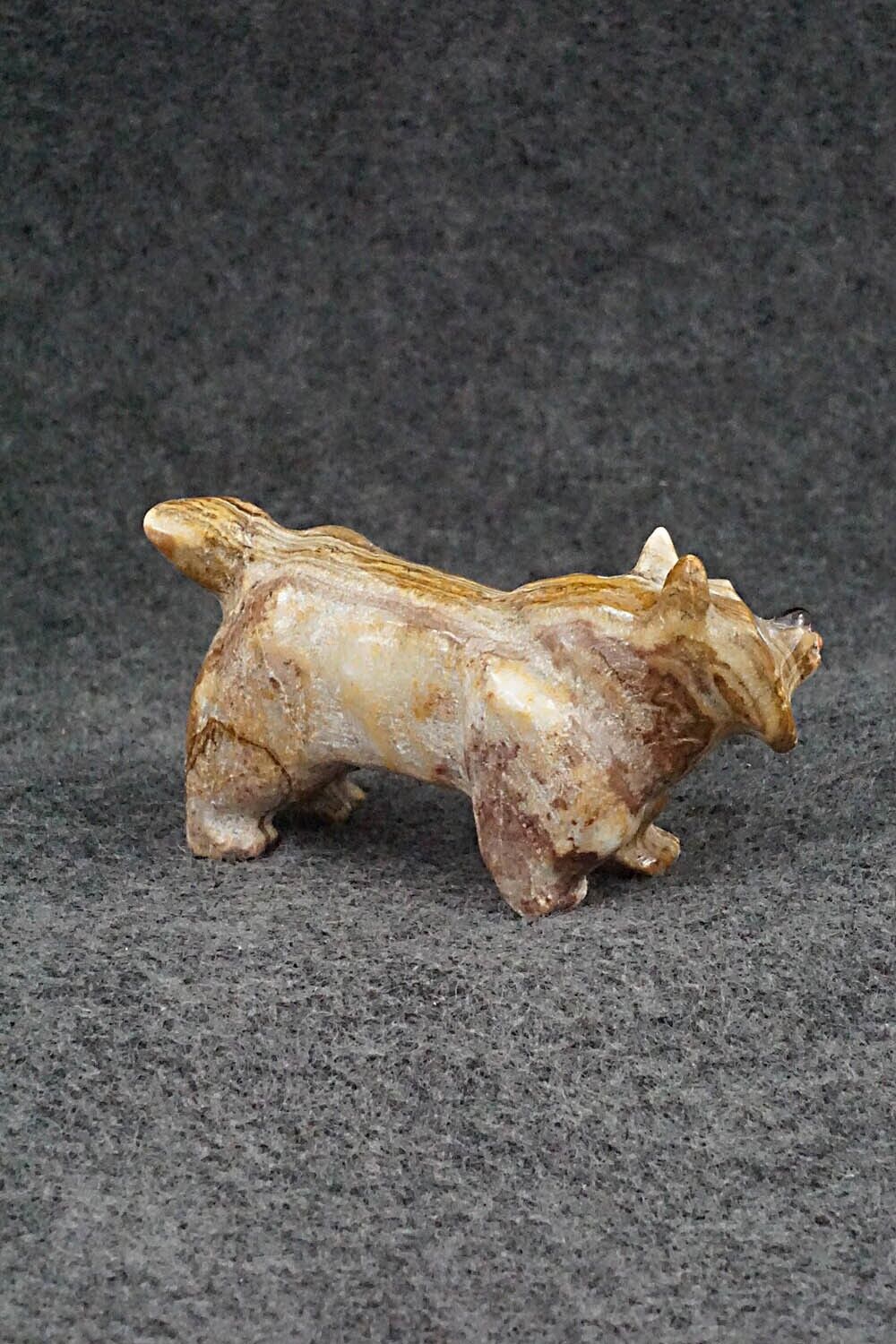 Bobcat Zuni Fetish Carving - Freddie Leekya