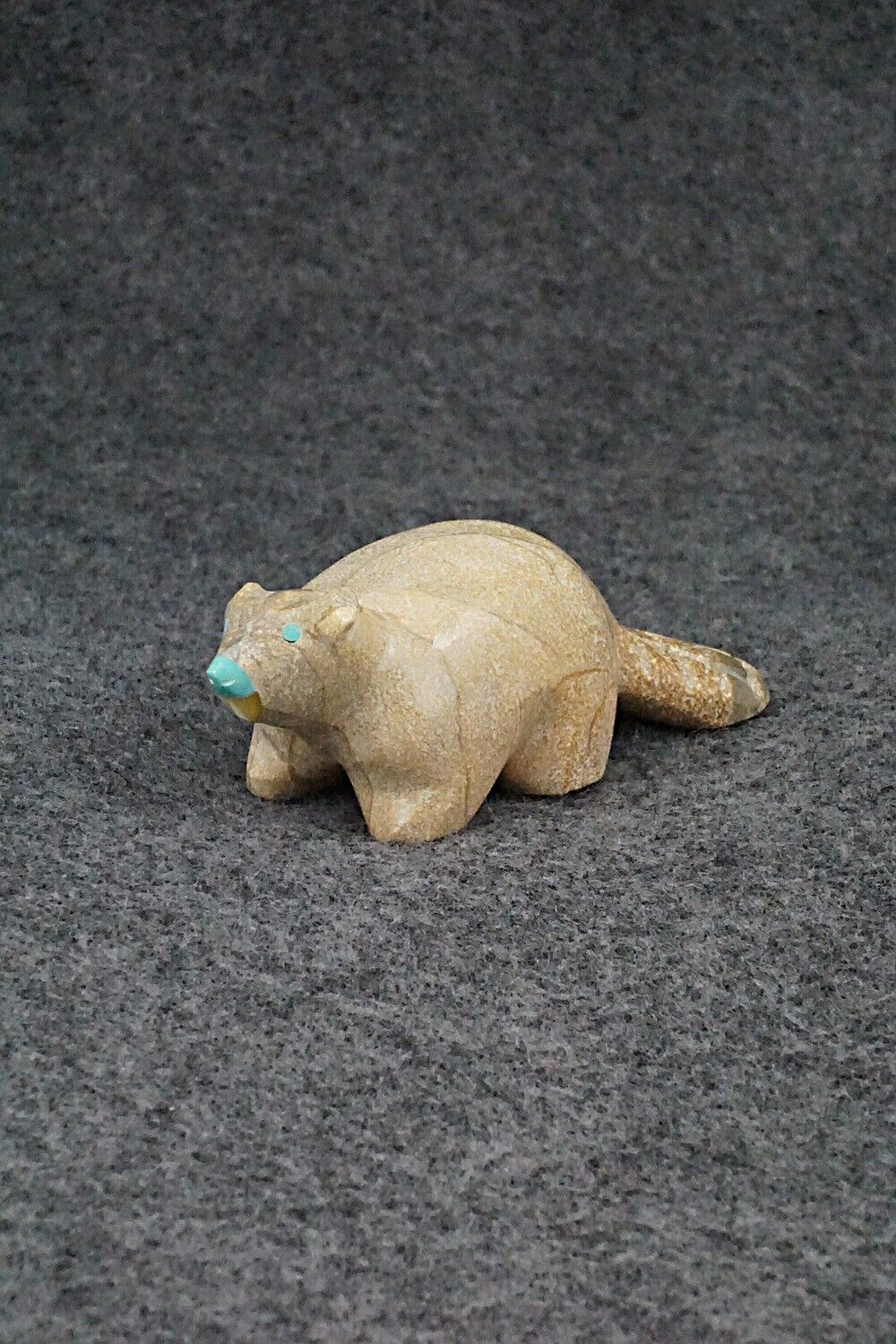 Beaver Zuni Fetish Carving - Enrike Leekya