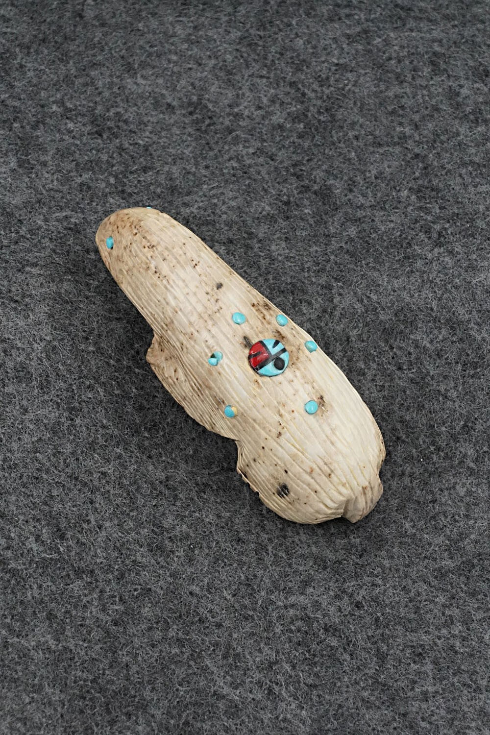 Porcupine Zuni Fetish Carving - Danette Laate