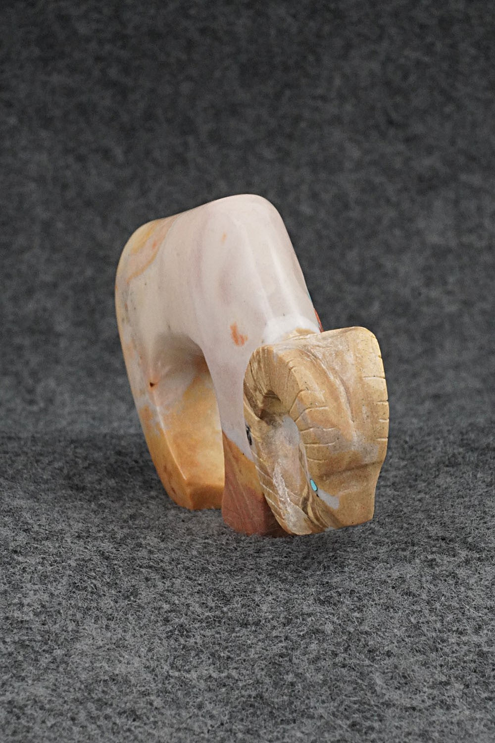 Ram Zuni Fetish Carving - Donovan Laiwakete