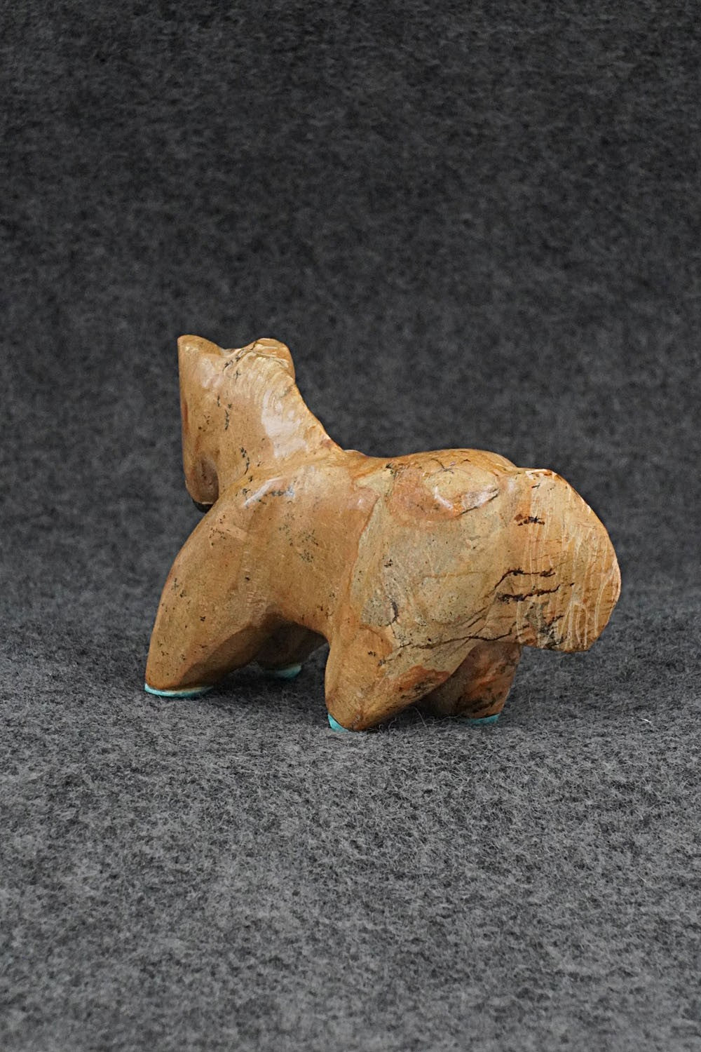 Horse Zuni Fetish Carving - Freddie Leekya