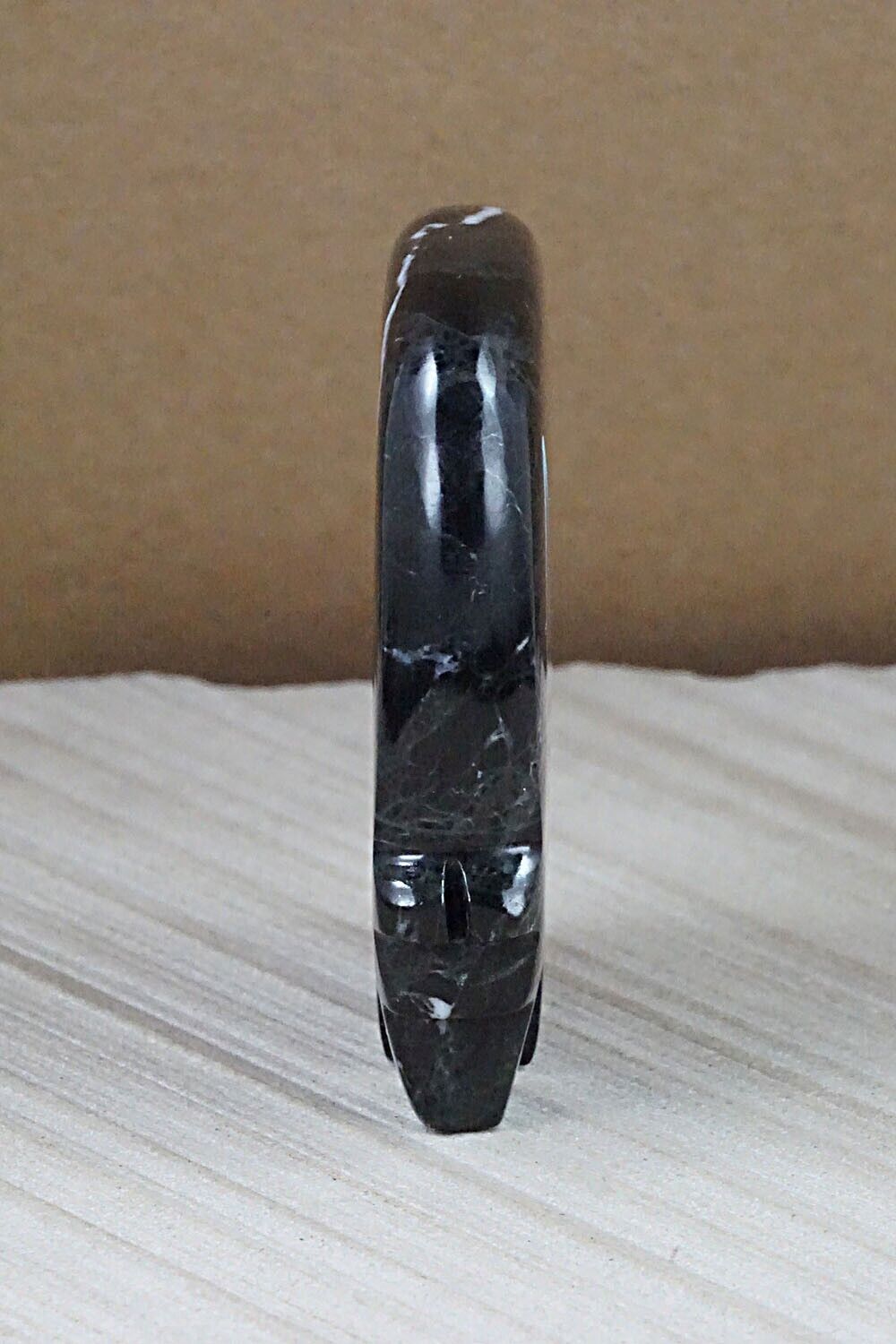 Bear Zuni Fetish Carving - Bernard Laiwakete