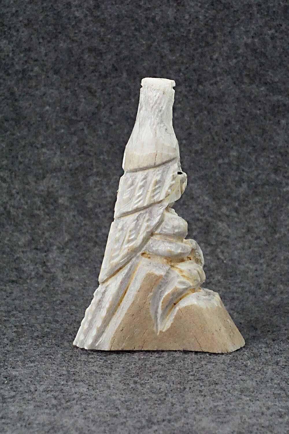 Eagle Zuni Fetish Carving - Jerrold Lahaleon