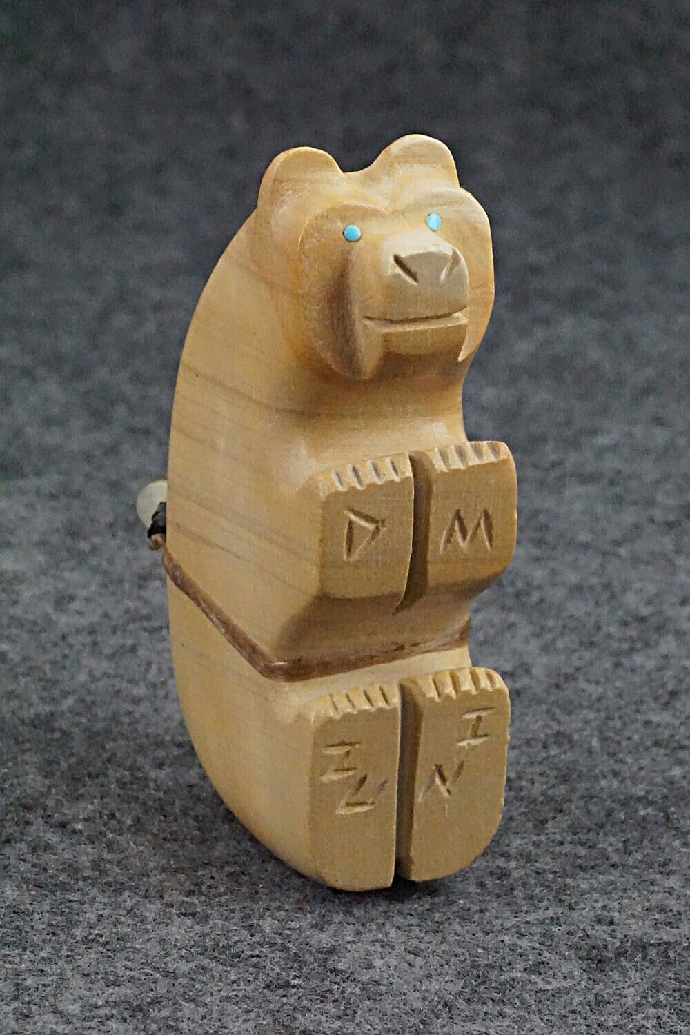 Bear Zuni Fetish Carving - Douglas Martza
