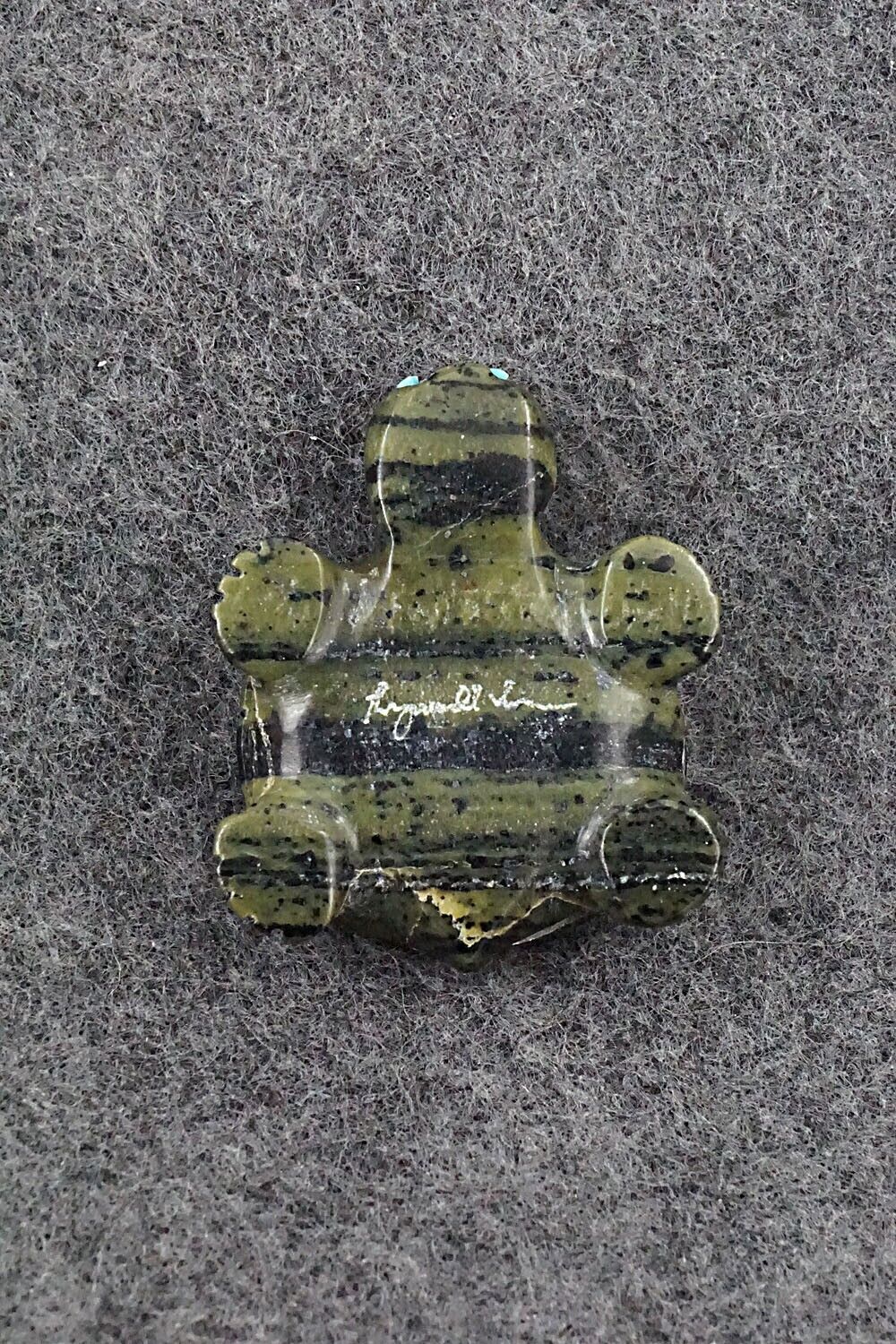 Turtle Zuni Fetish Carving - Reynold Lunasee