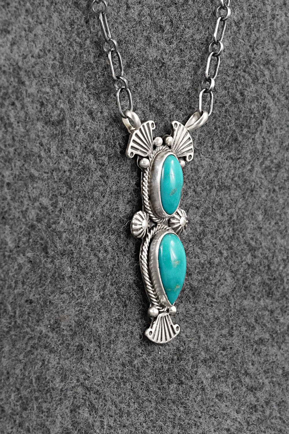 Turquoise & Sterling Silver Necklace - Verley Betone