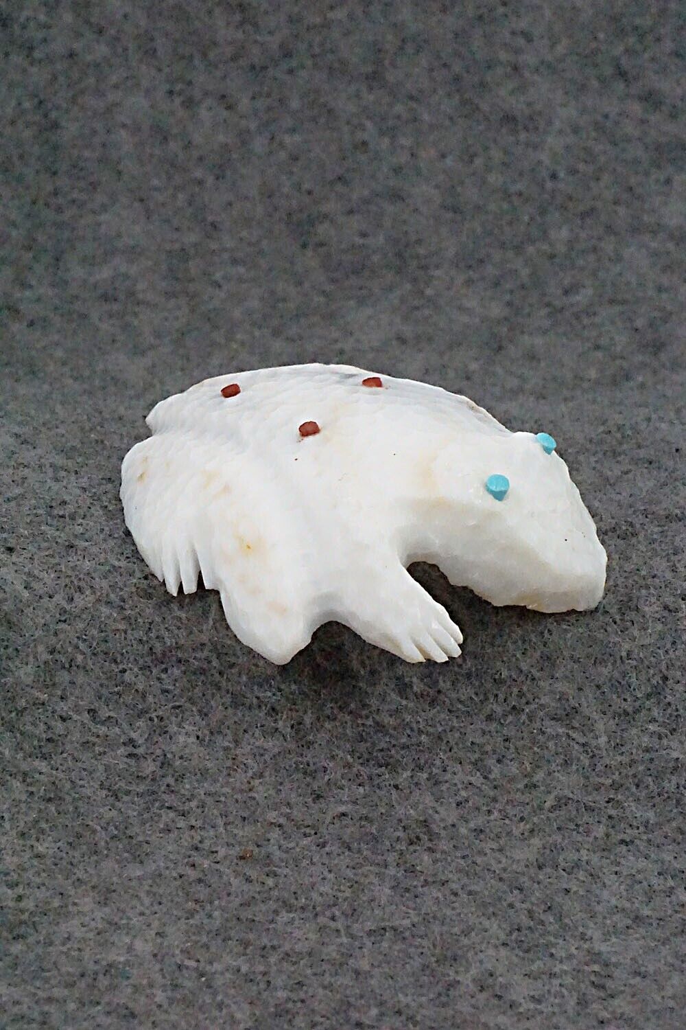 Frog Zuni Fetish Carving - Tyrone Poncho