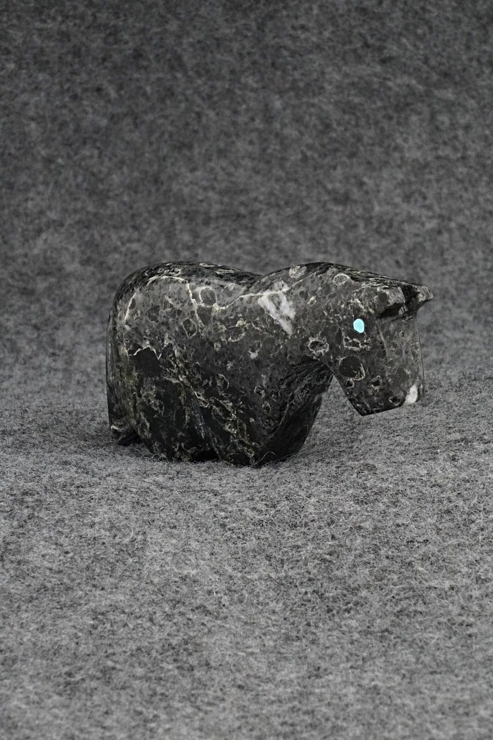 Horse Zuni Fetish Carving - Bernard Laiwakete