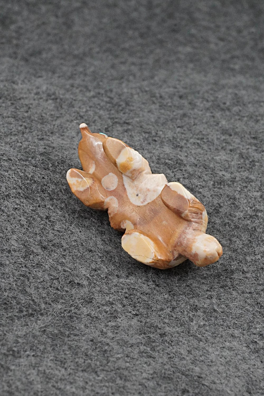 Badger Zuni Fetish Carving - Ronnie Lunasee