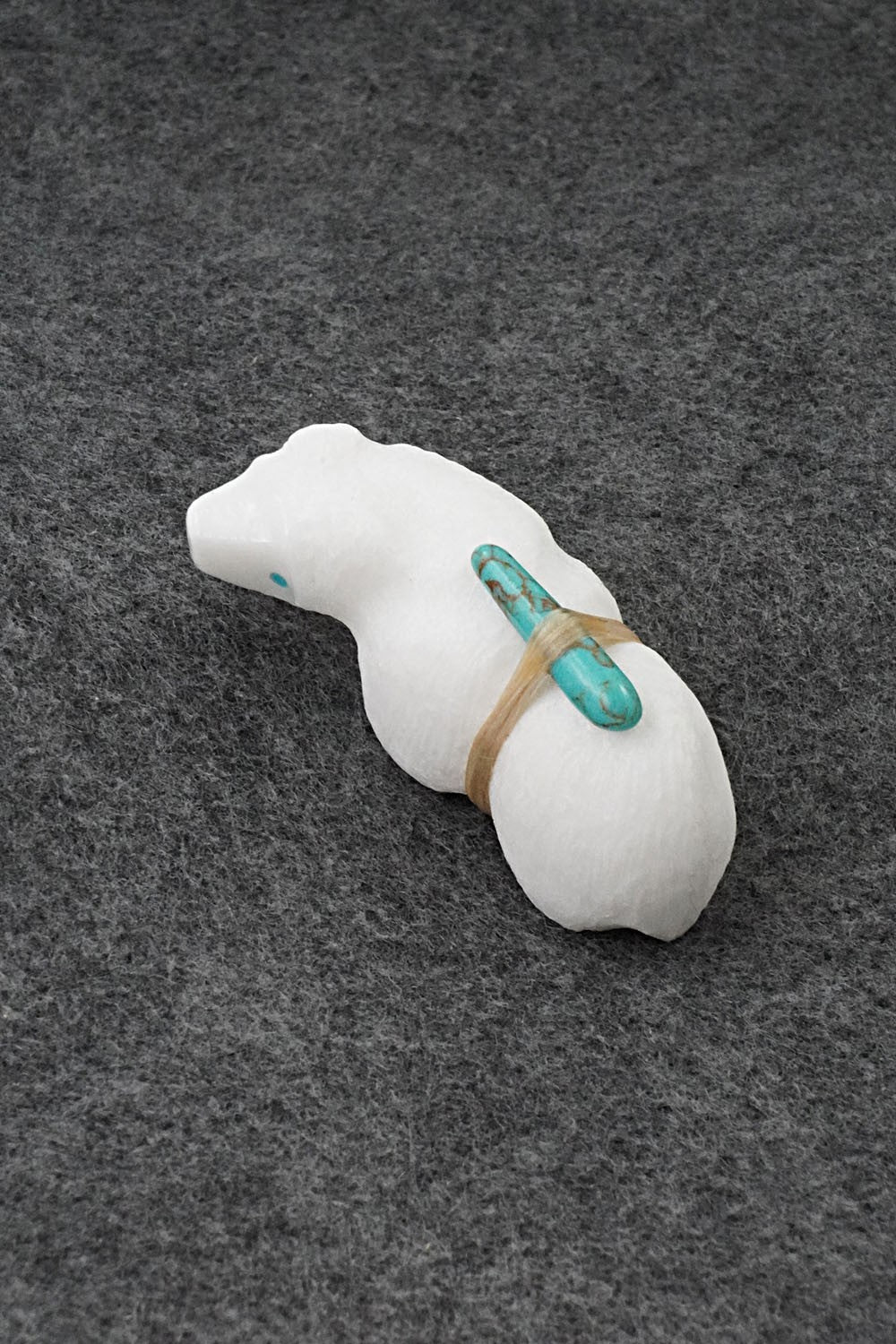 Bear Zuni Fetish Carving - Herb Halate