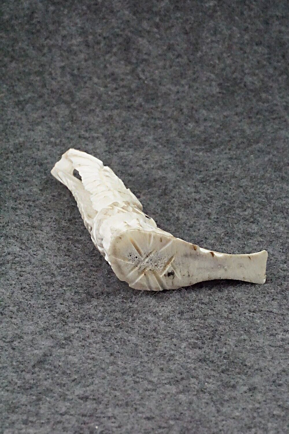 Eagle Zuni Fetish Carving - Jerrold Lahaleon