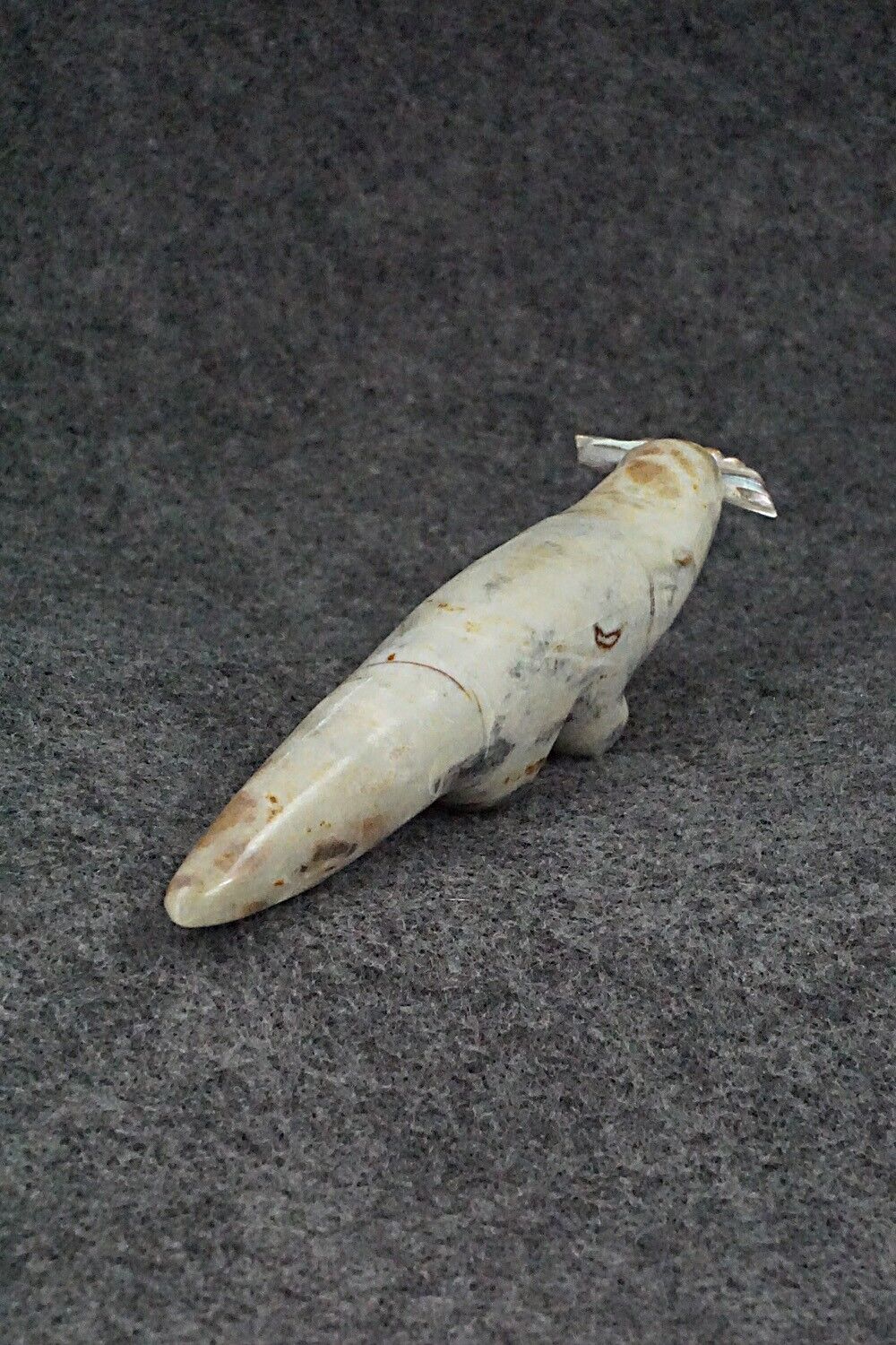 Otter with Fish Zuni Fetish Carving - Delvin Leekya