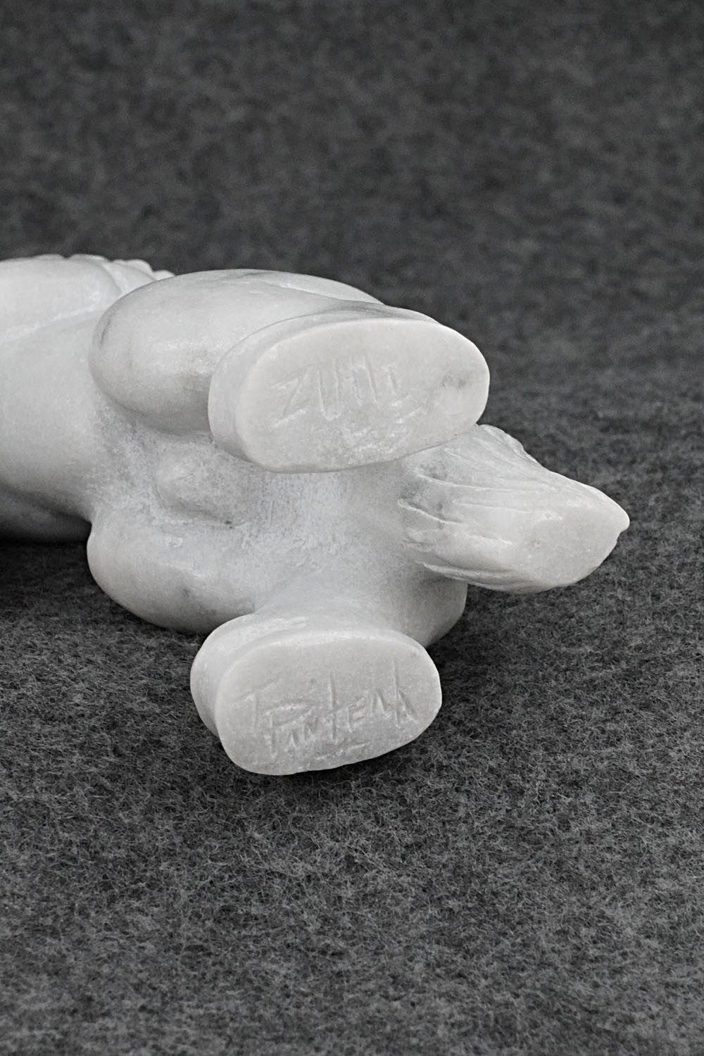 Horse Zuni Fetish Carving - Terrance Panteah