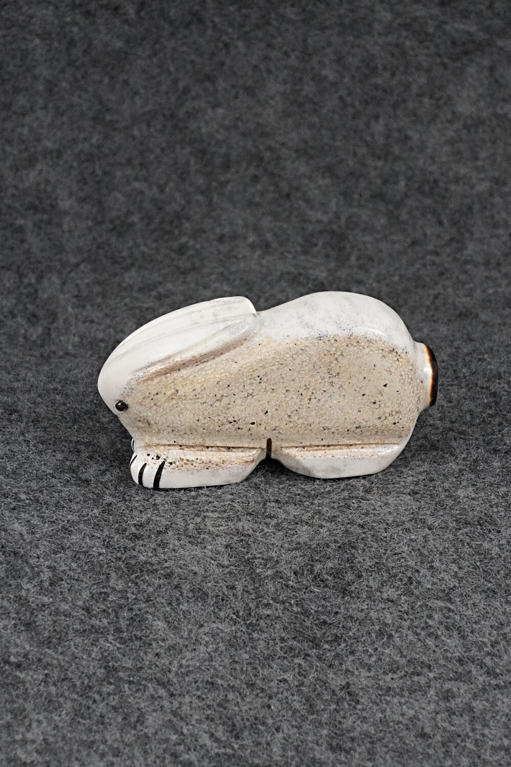 Rabbit Zuni Fetish Carving - Claudia Peina