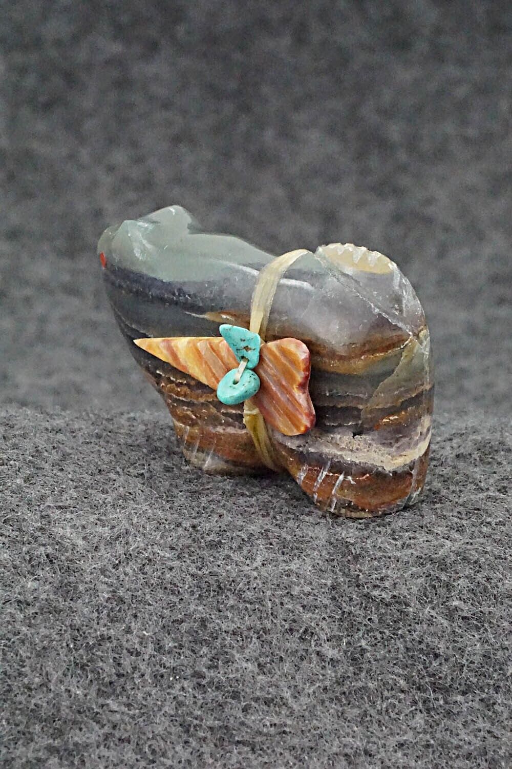 Bear Zuni Fetish Carving - Daphne Quam