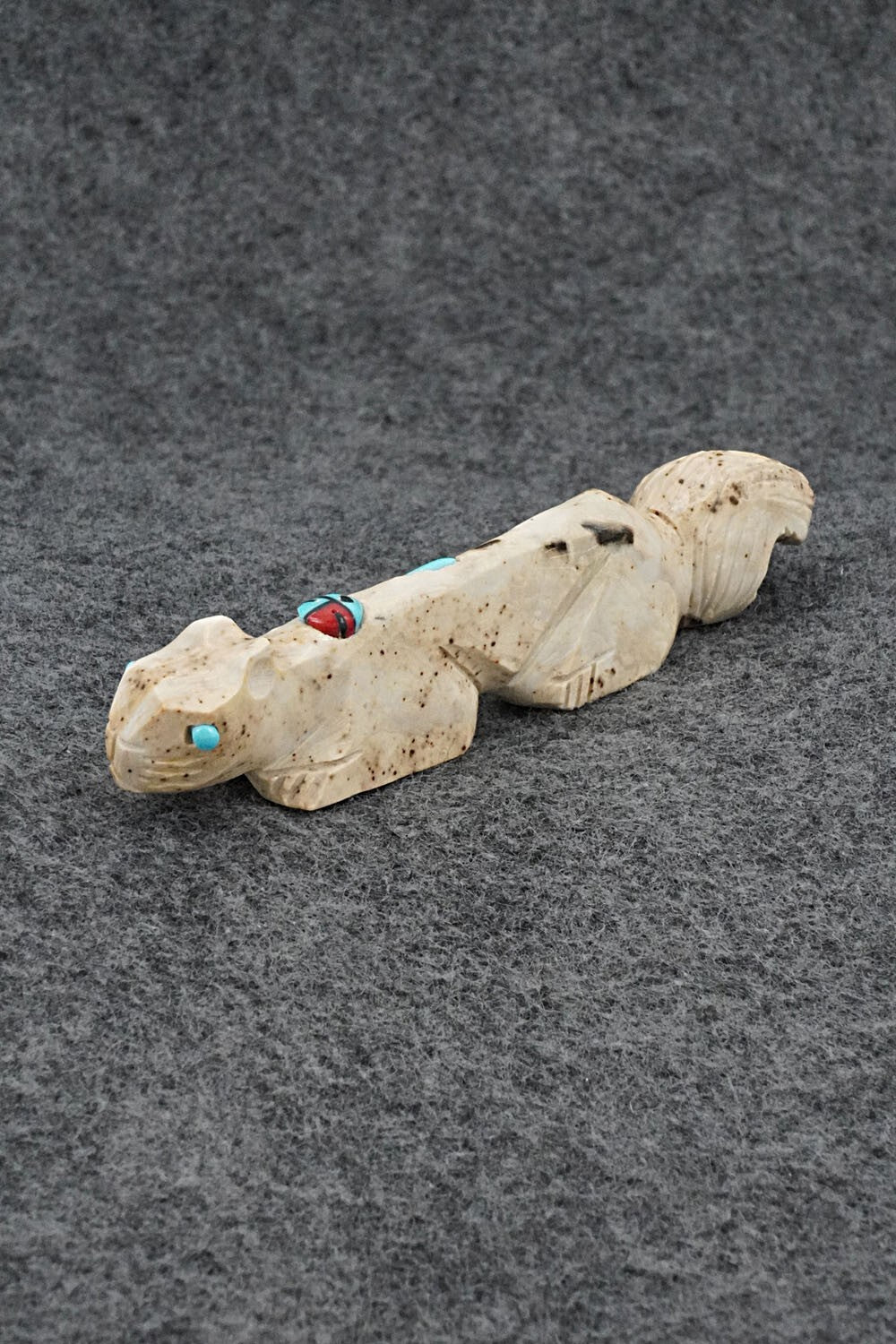 Squirrel Zuni Fetish Carving - Danette Laate