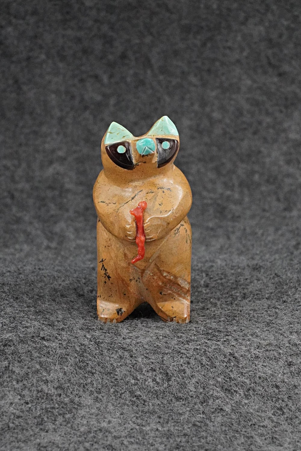 Raccoon Zuni Fetish Carving - Enrike Leekya