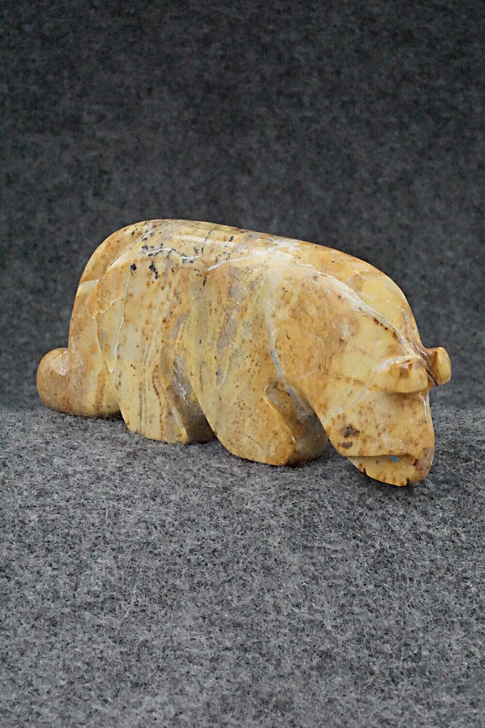 Mountain Lion Zuni Fetish Carving - Reynold Lunasee