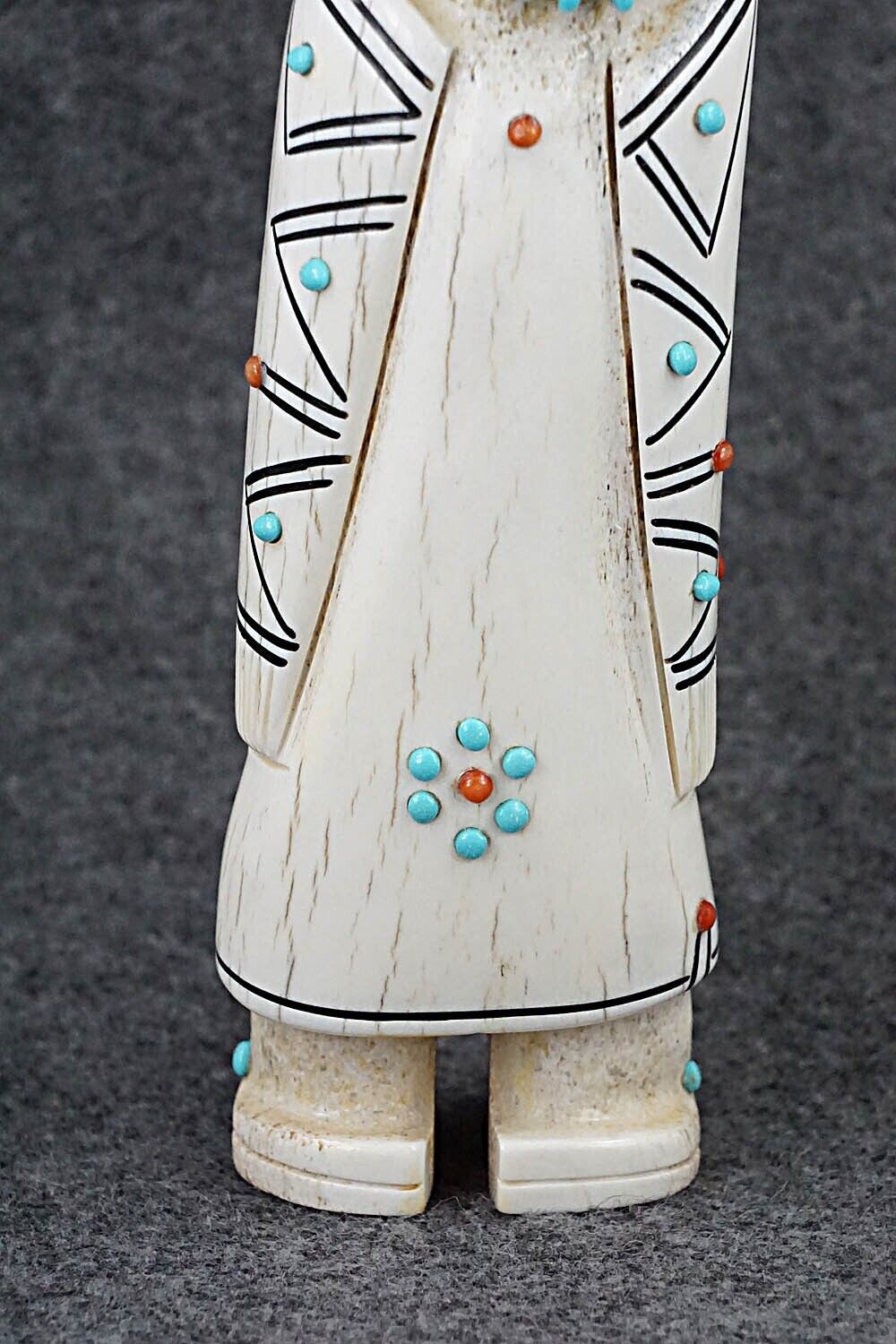 Corn Maiden Zuni Fetish Carving - Claudia Peina