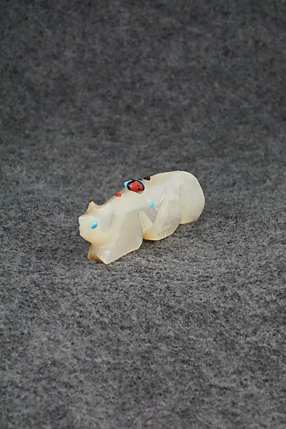 Wolf Zuni Fetish Carving - Danette Laate