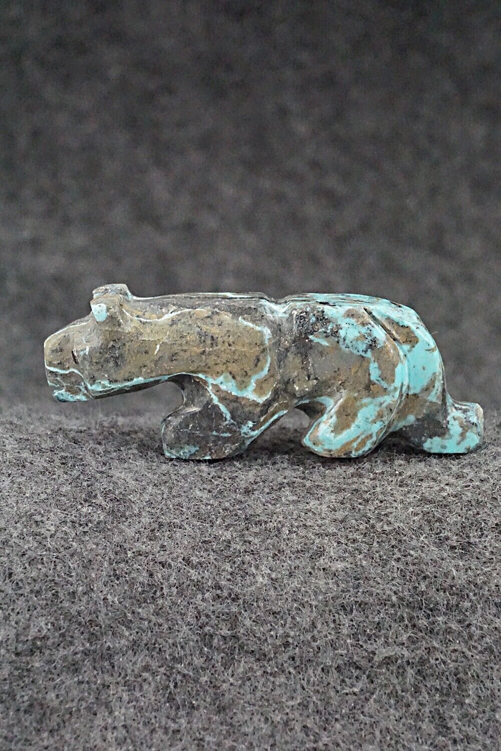 Mountain Lion Zuni Fetish Carving - Reynold Lunasee