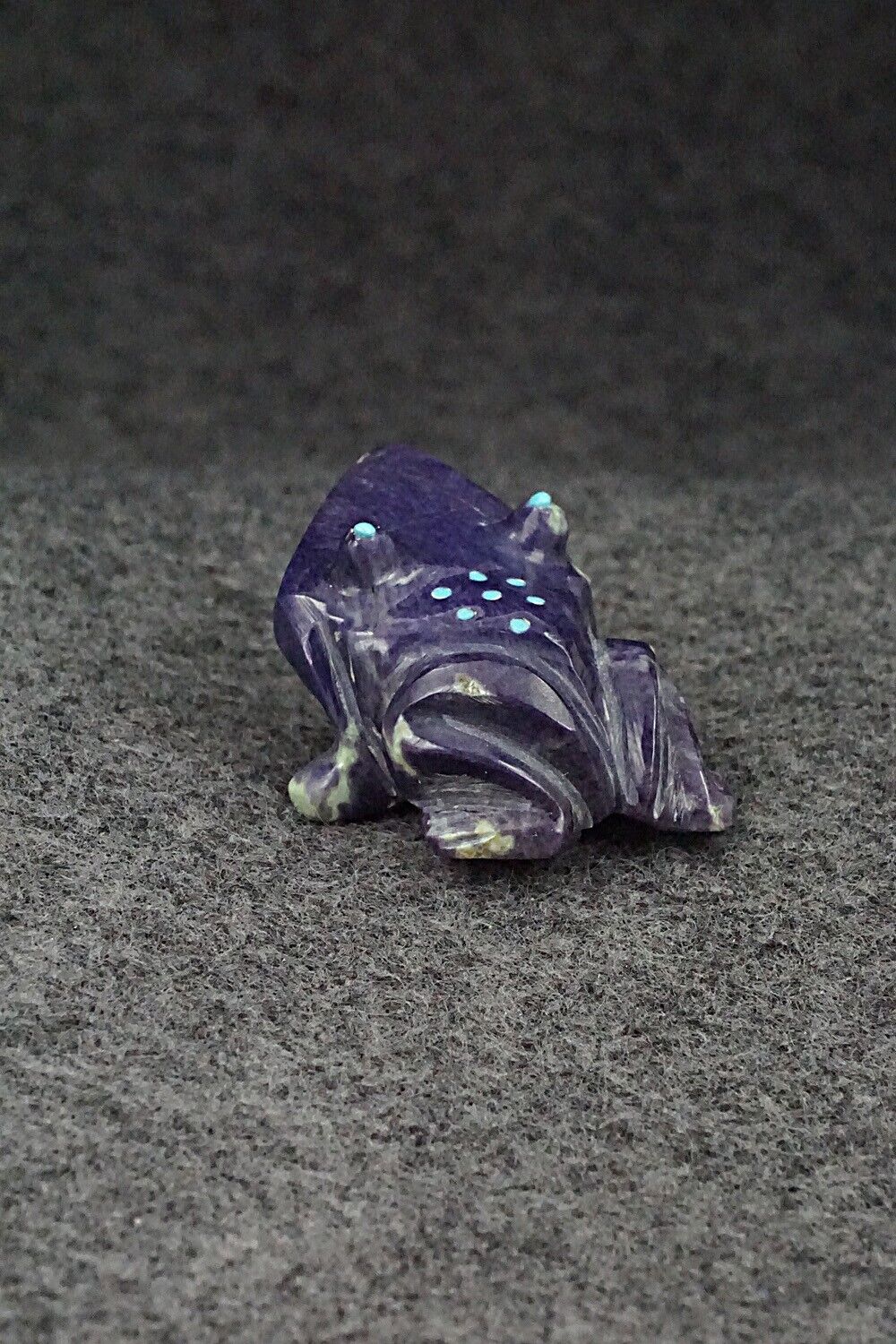Frog Zuni Fetish Carving - Albert Livingston