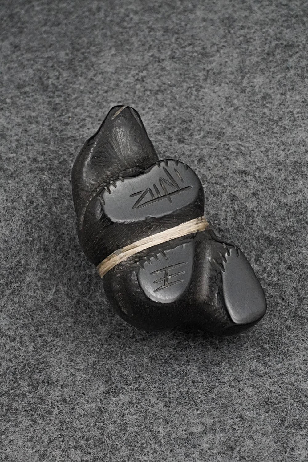 Bear Zuni Fetish Carving - Herb Halate