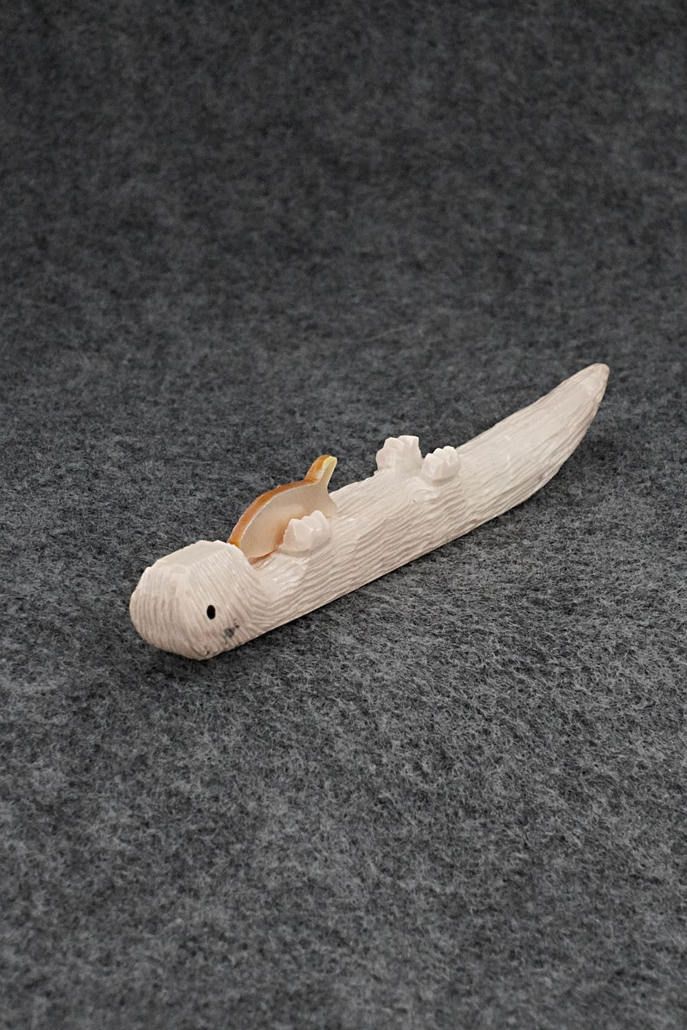 Otter Zuni Fetish Carving - Jesus Espino