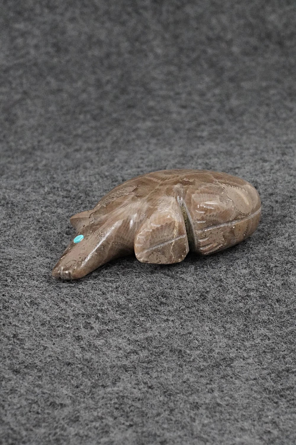 Bear Zuni Fetish Carving - Ronnie Lunasee