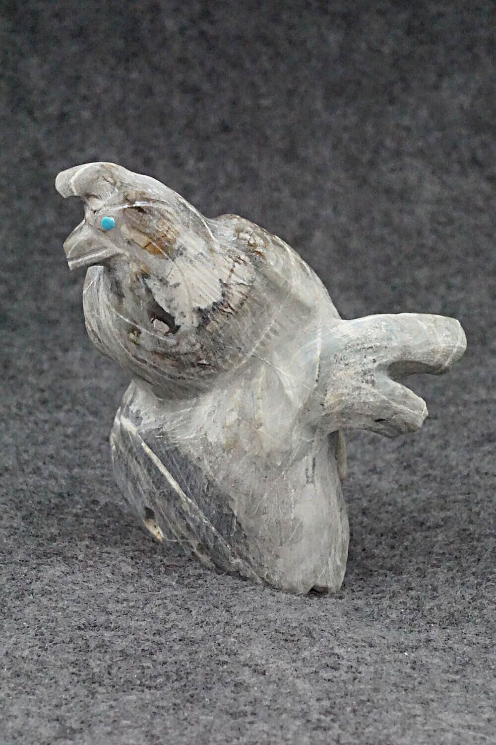Quail Zuni Fetish Carving - Derrick Kaamasee