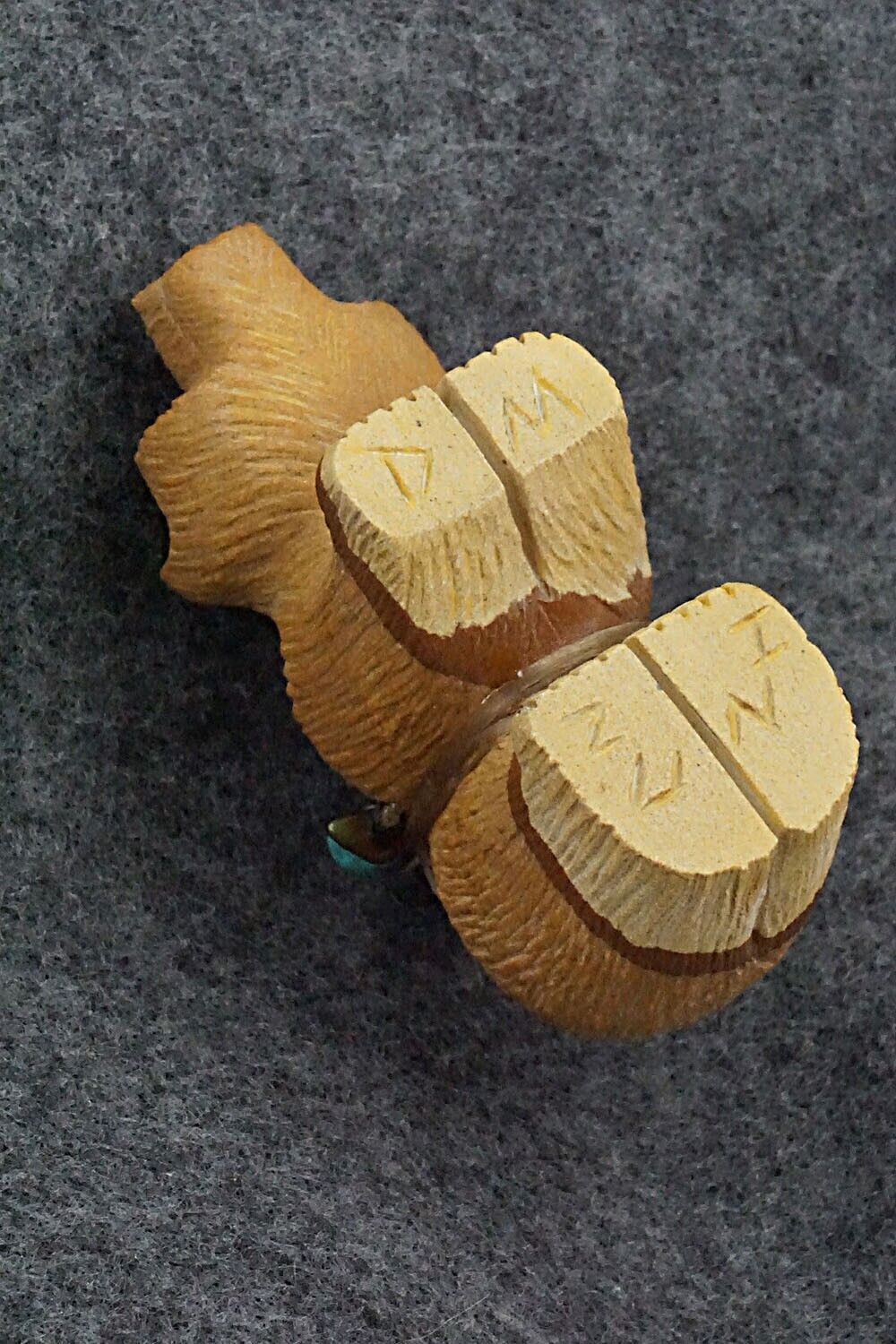Bear Zuni Fetish Carving - Douglas Martza