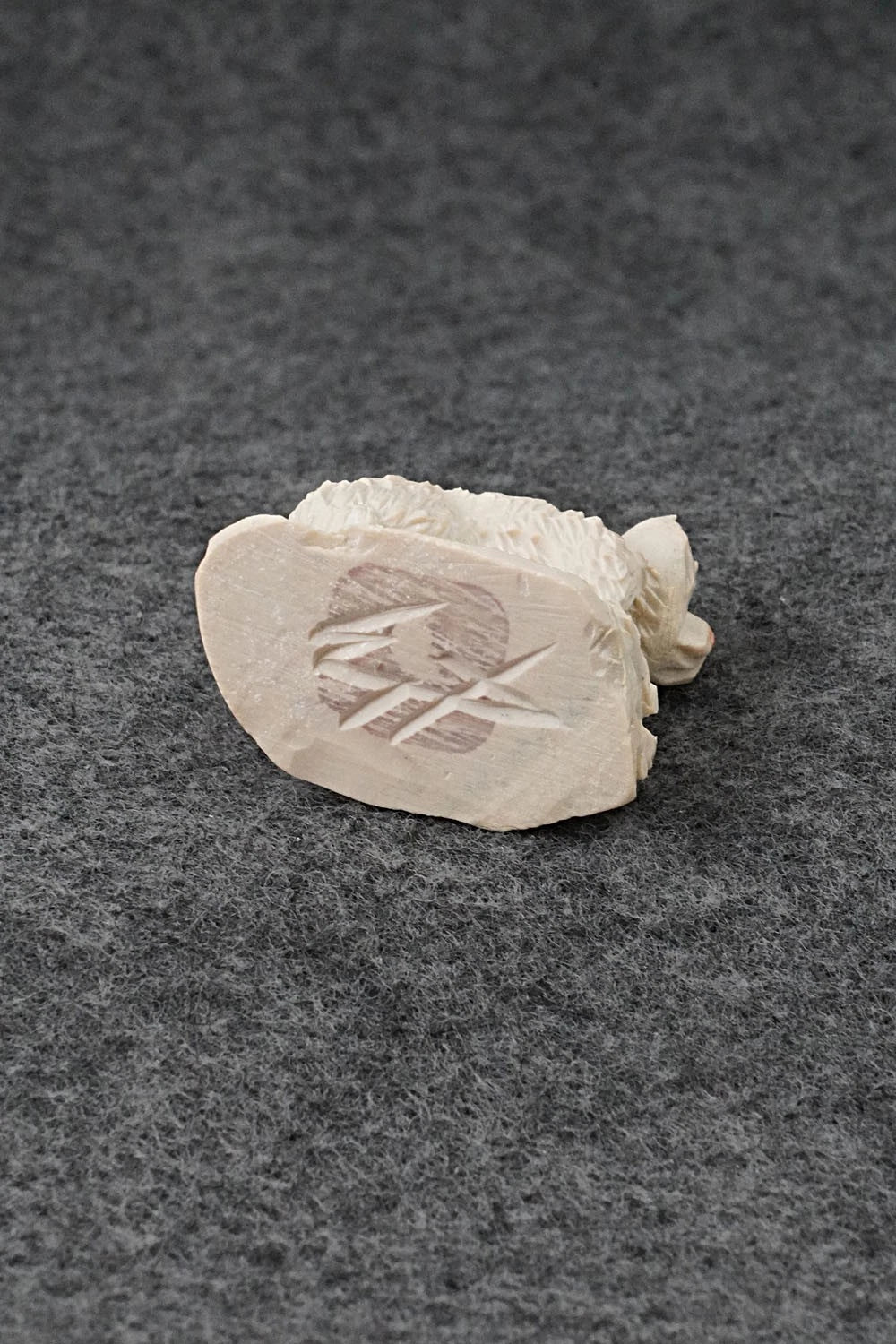 Bear Zuni Fetish Carving - Adrian Cachini