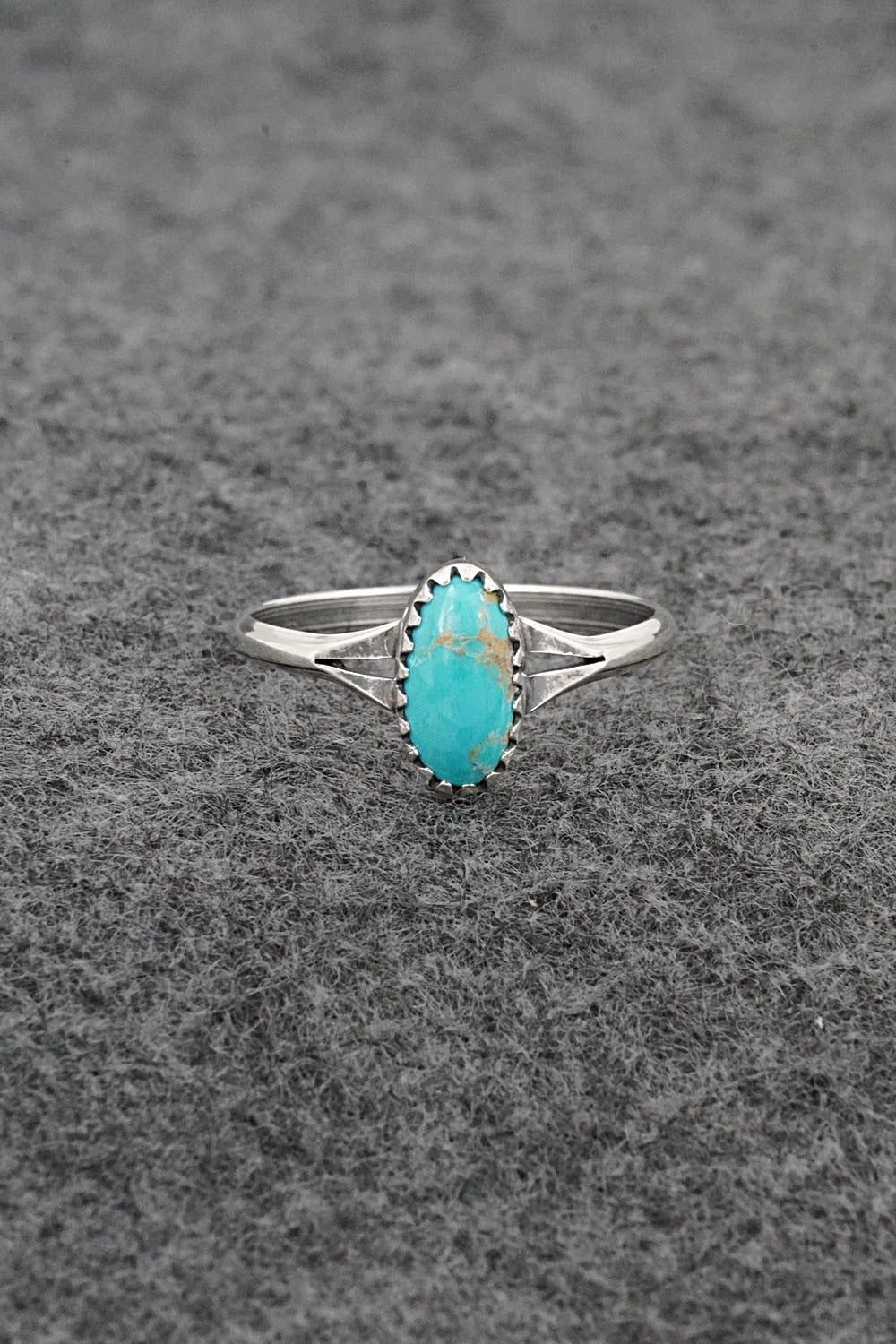 Turquoise & Sterling Silver Ring - Matthew Gordon - Size 8.75