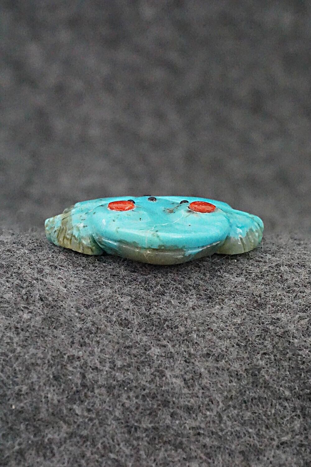 Frog Zuni Fetish Carving - Reynold Lunasee