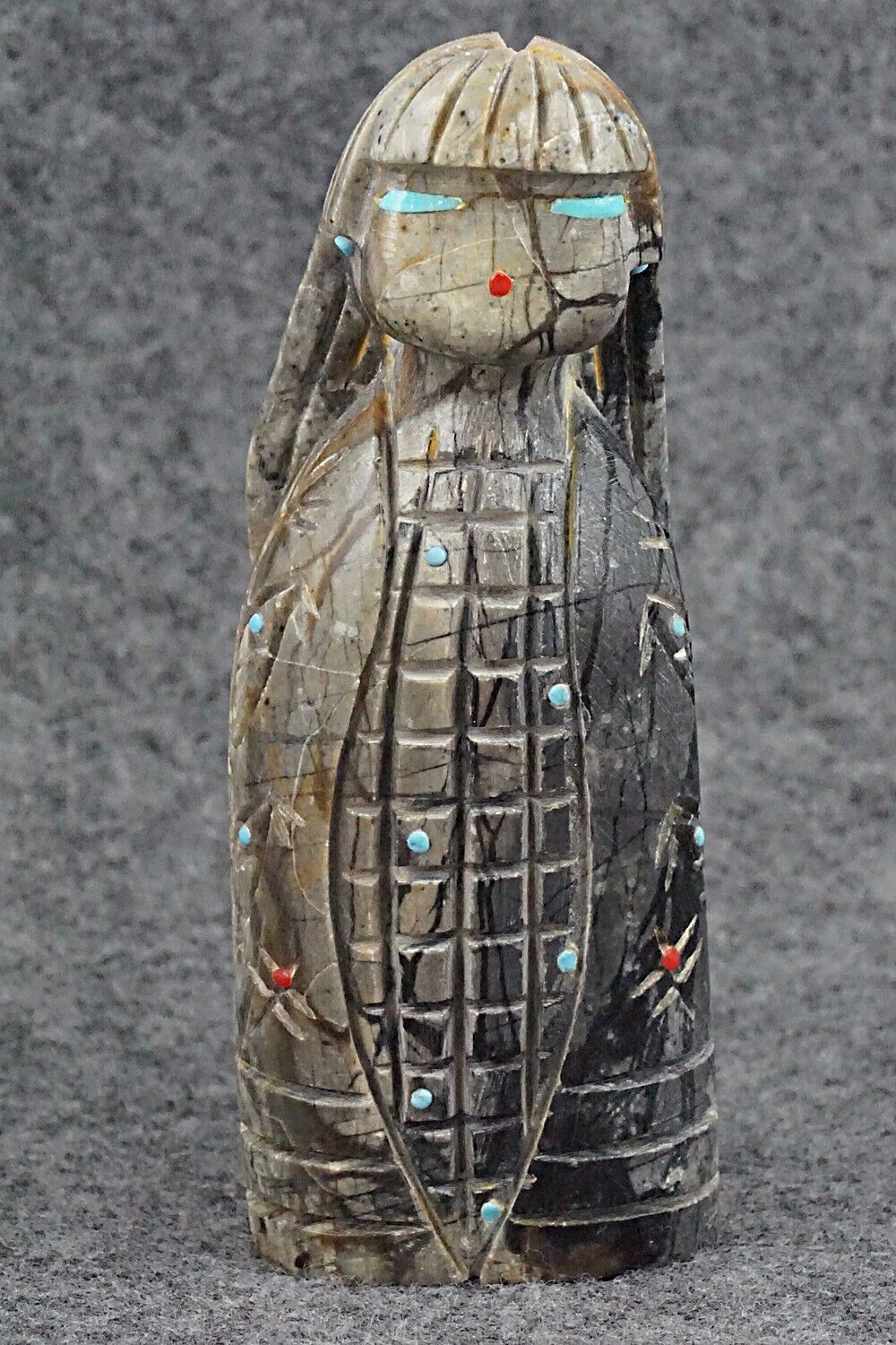 Corn Maiden Zuni Fetish Carving - Douglas Martza