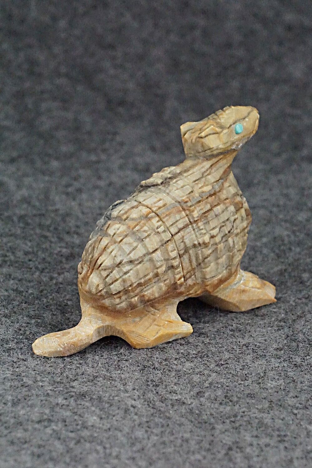 Armadillo Zuni Fetish Carving - Waylon Cheama